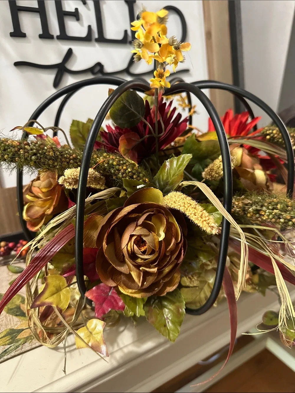 Metal pumpkin floral centerpiece decor